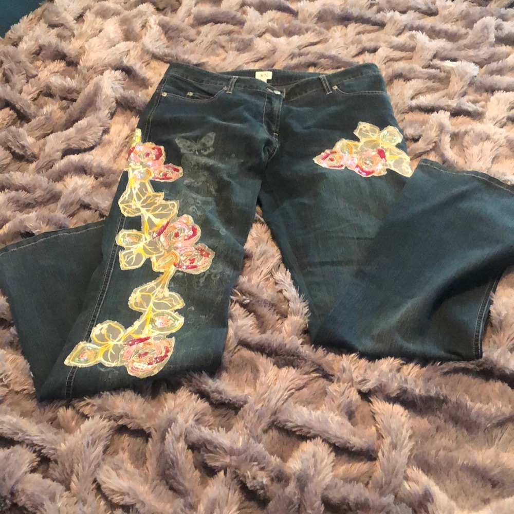 stunning embroidered bellbottom jeans